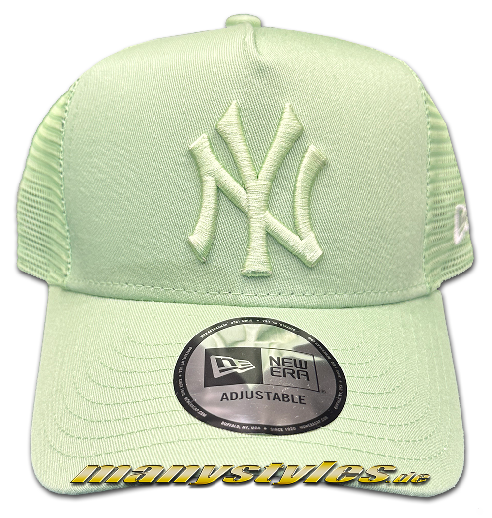NY Yankees MLB 9FORTY Tonal Mesh Trucker Curved Visor Adjustable Snapback Cap Lime Green von New Era