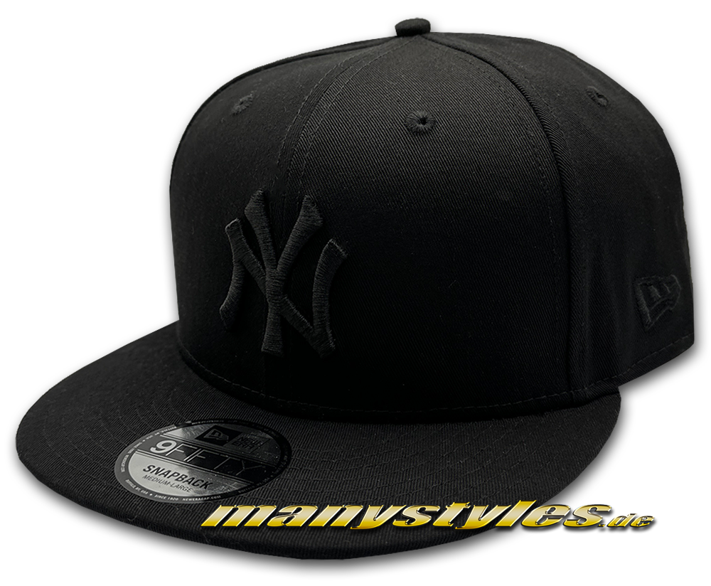 NY Yankees MLB 9FIFTY League Essential Tonal Snapback Cap 950 Black on Black von New Era